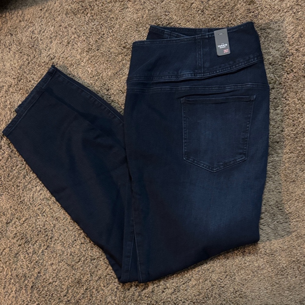 New Torrid dark denim stretchy Jeans
